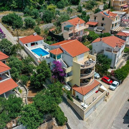Apartments Villa Nea Leona Trogir Bagian luar foto