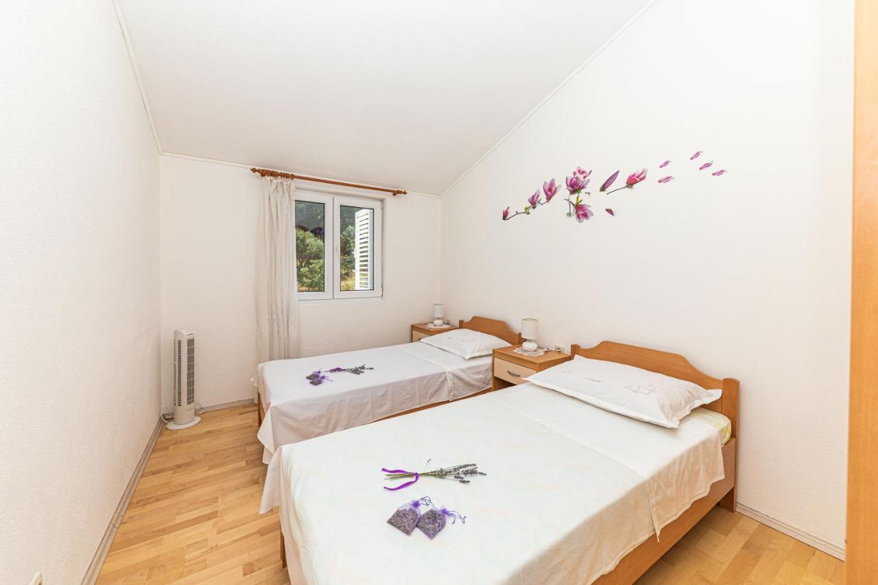Apartments Villa Nea Leona Trogir Bagian luar foto