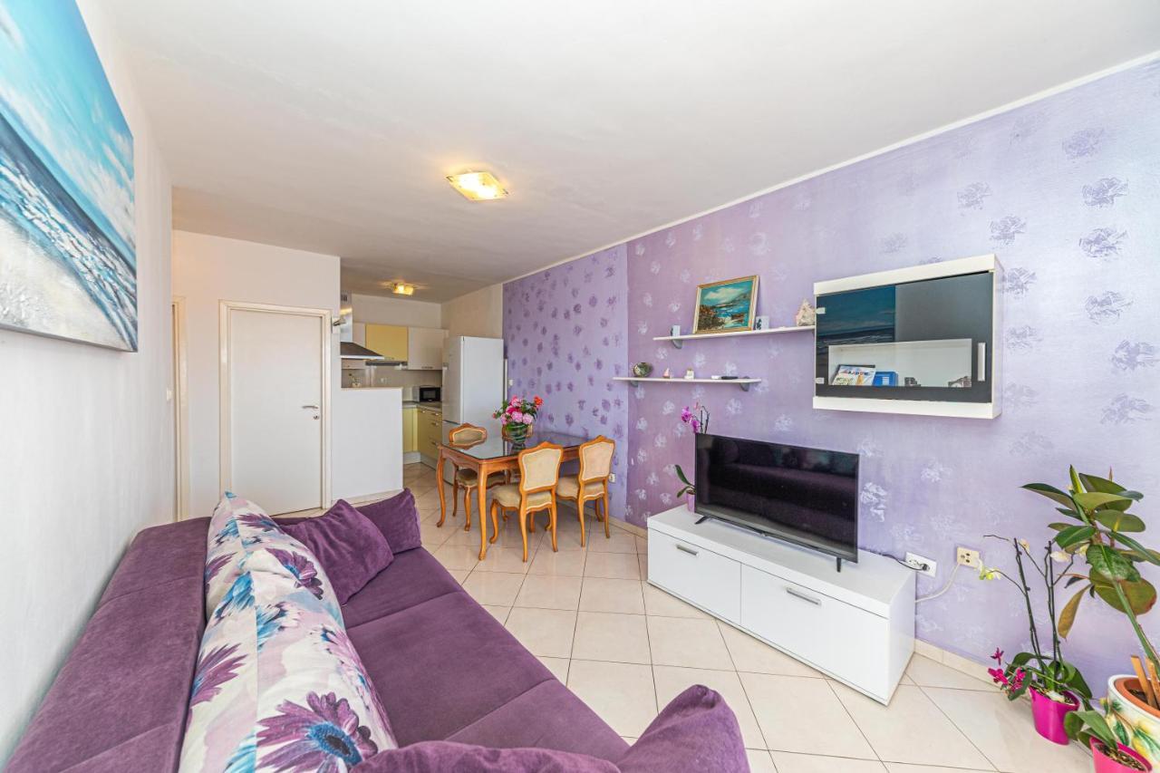Apartments Villa Nea Leona Trogir Bagian luar foto