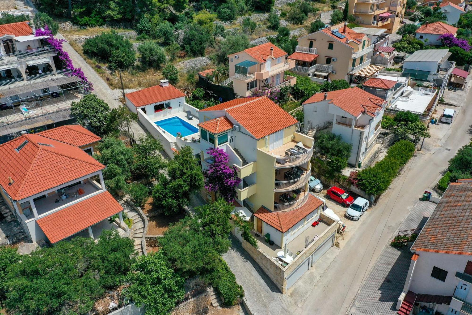 Apartments Villa Nea Leona Trogir Bagian luar foto